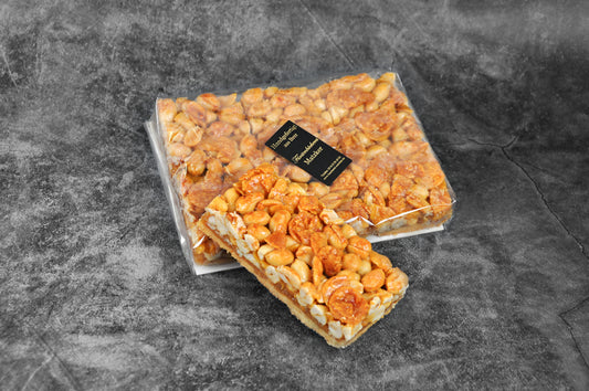 Knackiger Erdnussriegel